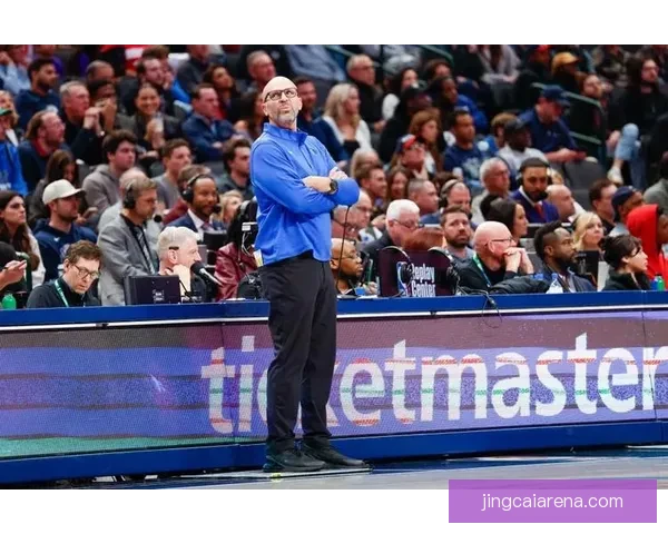 基德重申将继续担任独行侠主帅 并辟谣自己参与东契奇交易传闻